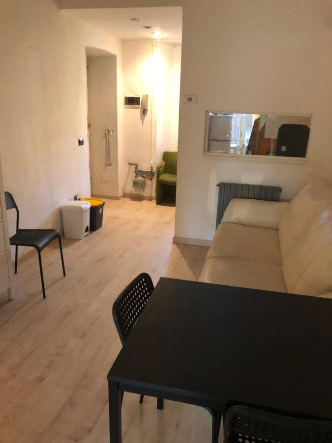 Charming 1-Bed Apartment In Milano Екстериор снимка